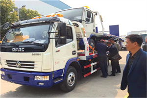 澄江汽车道路救援拖车价格
